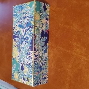 Hinged decorative jewelry box